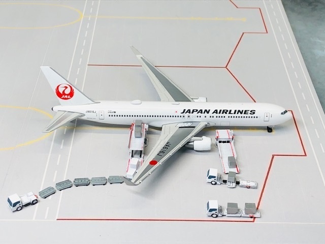 1/400 GSEシリーズ No.9 カーゴトラクター2 セット(塗装済み完成品)Cargo Tractor 2 Set(Painted finished product kit)