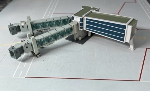 1/400 空港情景シリーズ2 羽田空港第2ターミナル固定橋Ver.2(塗装済み完成品)(ジェミニジェット、JCWINGS対応版)