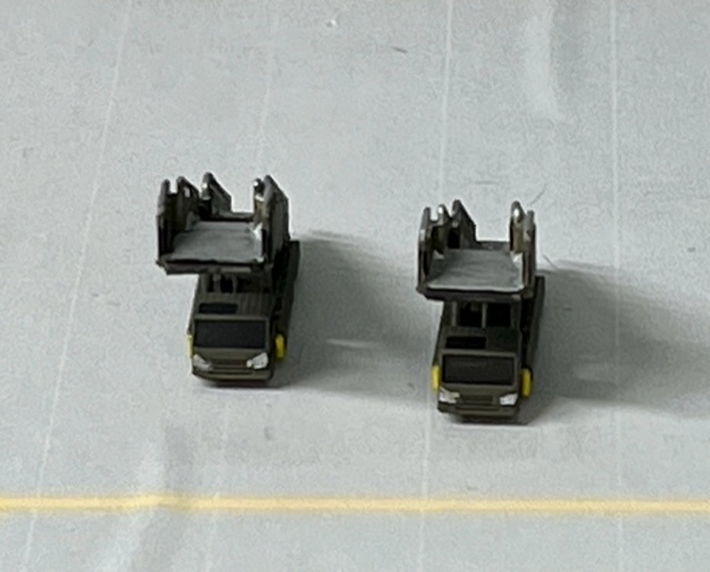 1/400 GSEシリーズ No.21 自衛隊用パッセンジャーステップセット(塗装済み完成品)