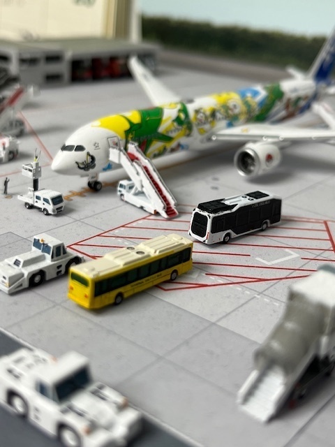 1/400 GSEシリーズ No.25 空港バスセット(塗装済み完成品)