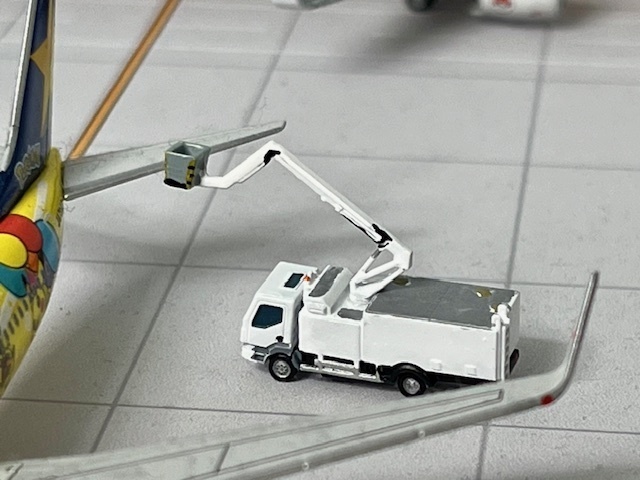 1/400 GSEシリーズ No.27 デアイシングカーセット(塗装済み完成品)