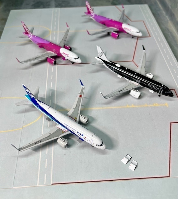 1/400 空港情景シリーズ7 A320&B737-800 カーゴドアセット