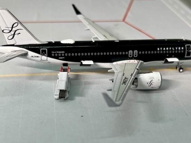 1/400 空港情景シリーズ7 A320&B737-800 カーゴドアセット