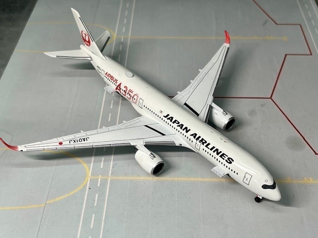 1/400 空港情景シリーズ8 A350&B787 カーゴドアセット