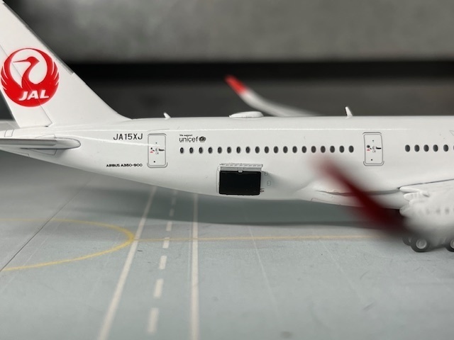 1/400 空港情景シリーズ8 A350&B787 カーゴドアセット