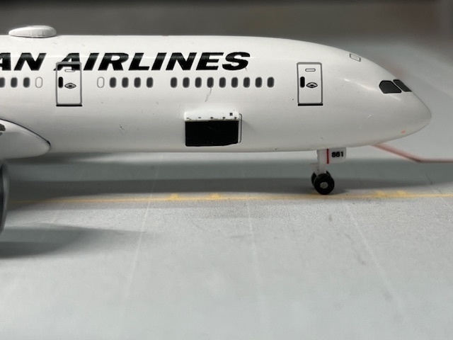 1/400 空港情景シリーズ8 A350&B787 カーゴドアセット
