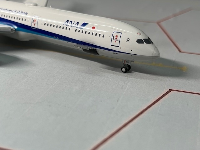 1/400 空港情景シリーズ8 A350&B787 カーゴドアセット