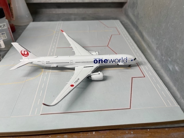 1/400 空港情景シリーズ8 A350&B787 カーゴドアセット