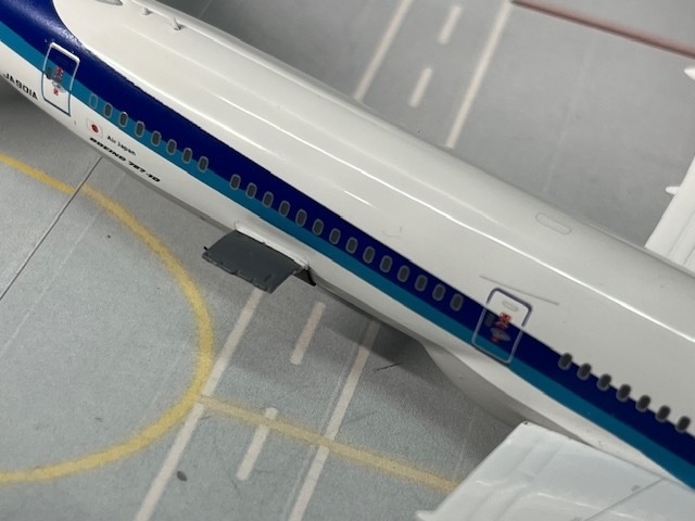 1/400 空港情景シリーズ8 A350&B787 カーゴドアセット