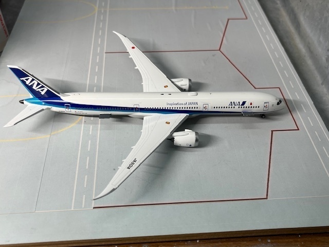 1/400 空港情景シリーズ8 A350&B787 カーゴドアセット