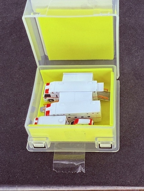 1/400 GSEシリーズ No.33 救命救急車両セット(塗装済み完成品)