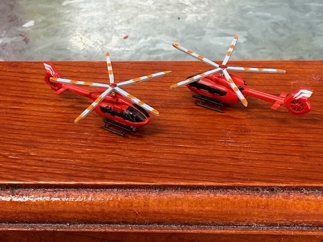 1/400 航空機シリーズNo.2B BK117 D3 消防ヘリ仕様
