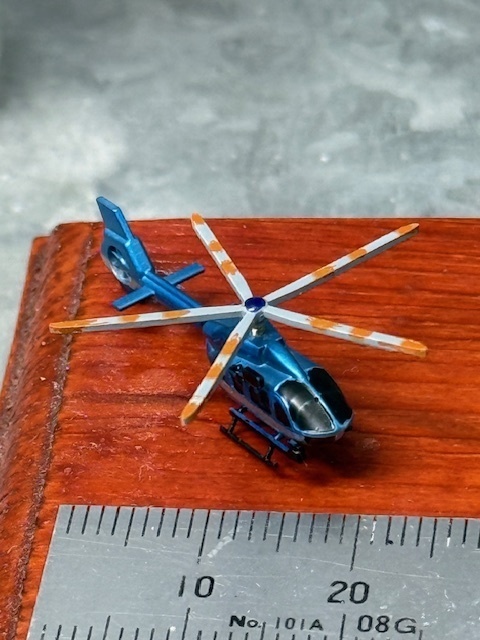 1/400 航空機シリーズNo.2C BK117 D3 警察ヘリ仕様