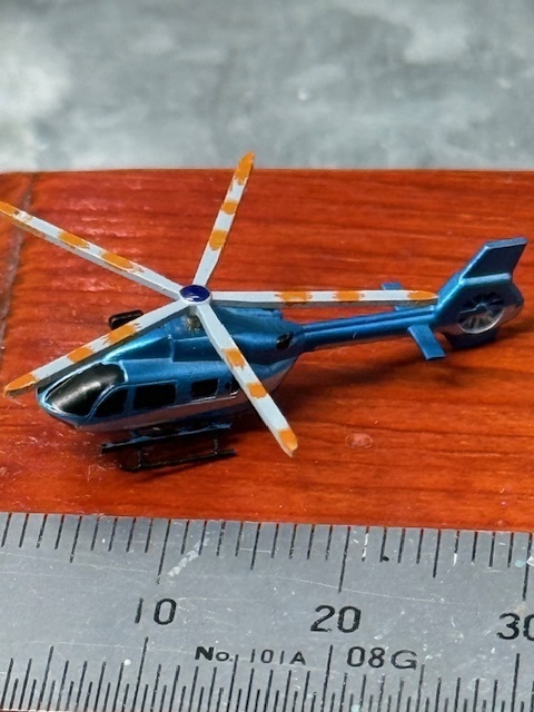 1/400 航空機シリーズNo.2C BK117 D3 警察ヘリ仕様