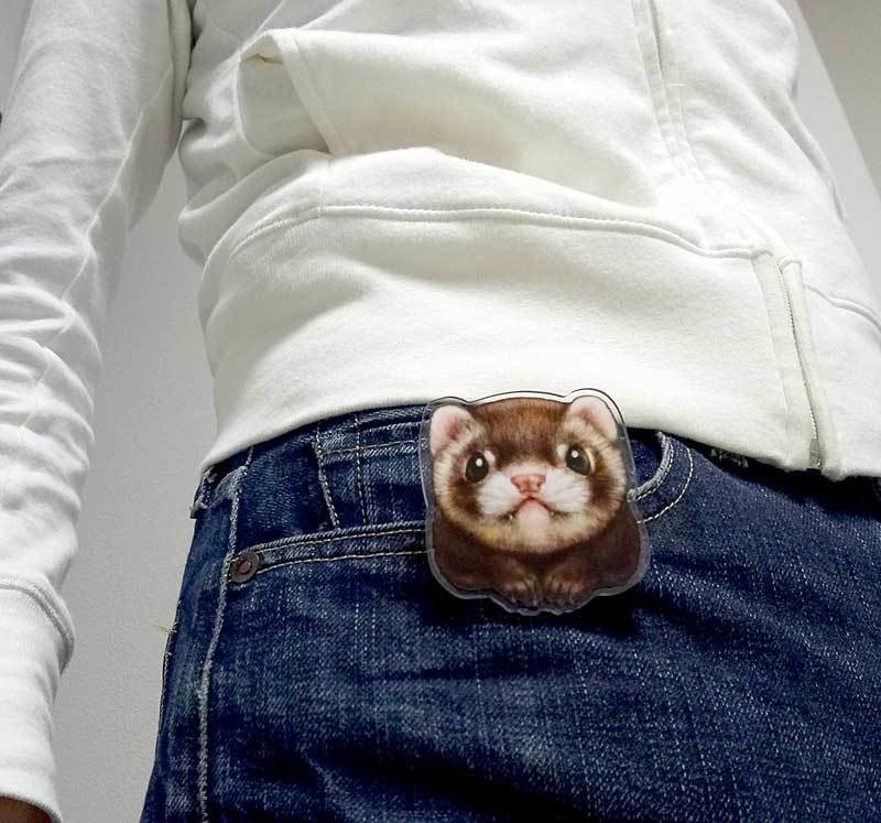 いたずらフェレットクリップ(ピン付き)/ Ferrets Clip