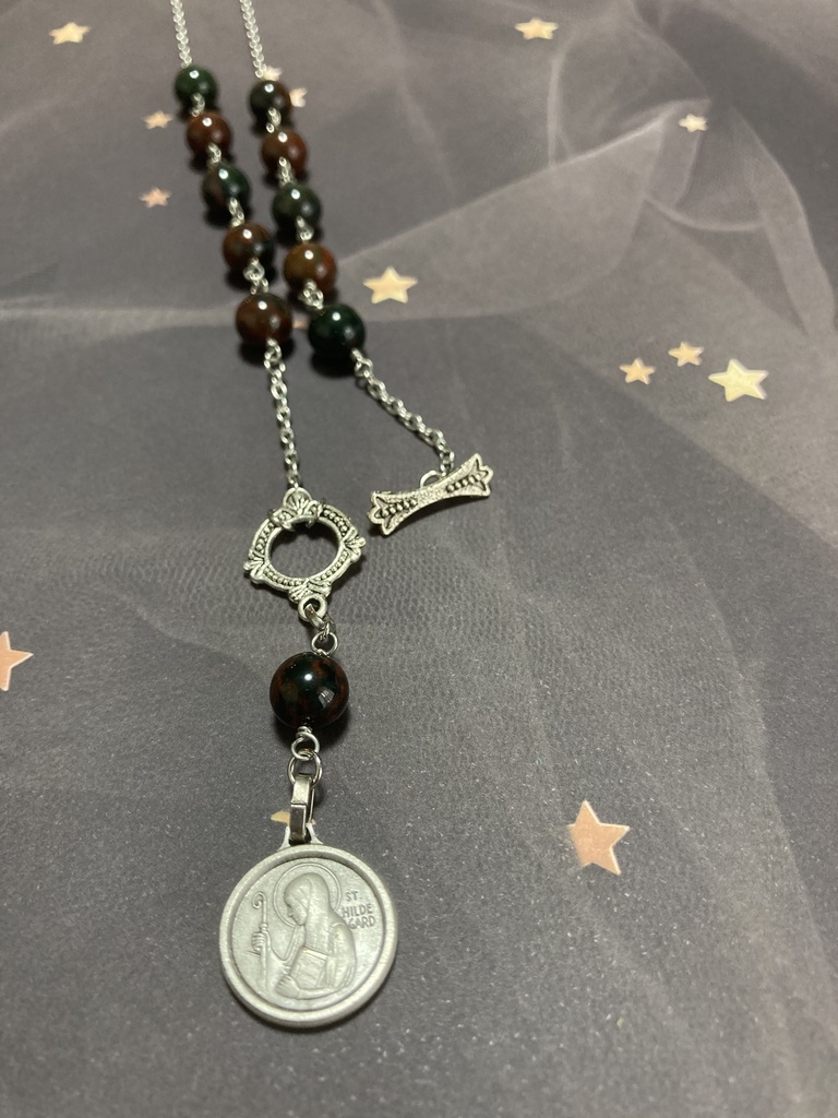 ヒルデガルトのネックレス