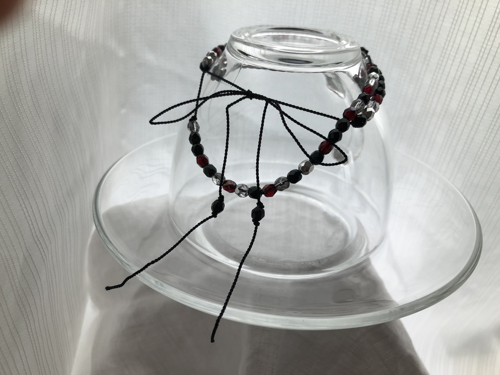 YOIイメージアクセ:Erosのマルチアンクレット