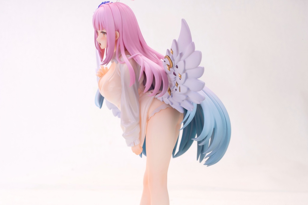 ブルーアーカイブ 聖園 ミカ-先生シャツver