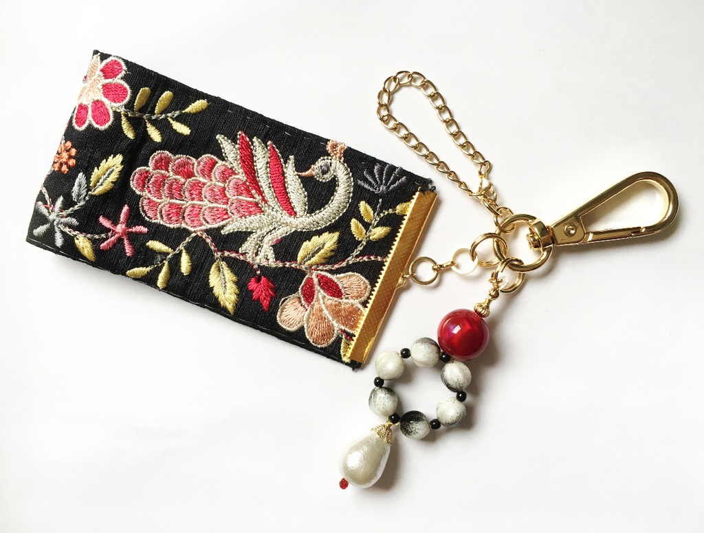 紅バッグチャーム A