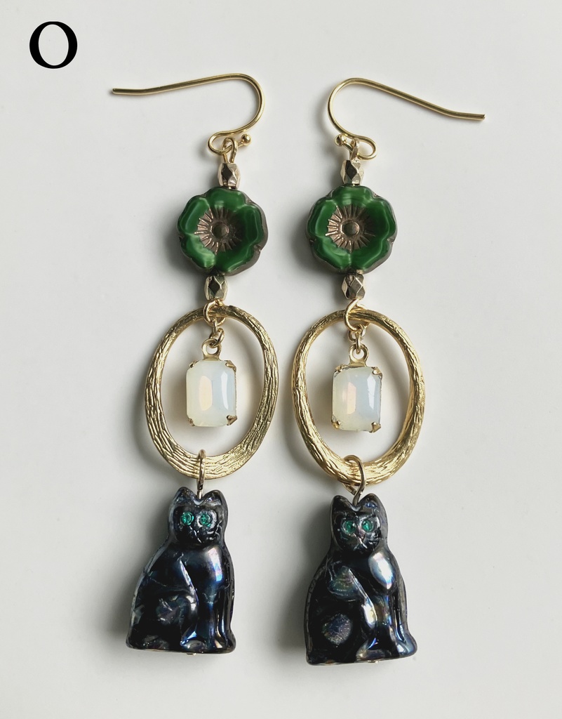 ピアス / イヤリング O,P,Q