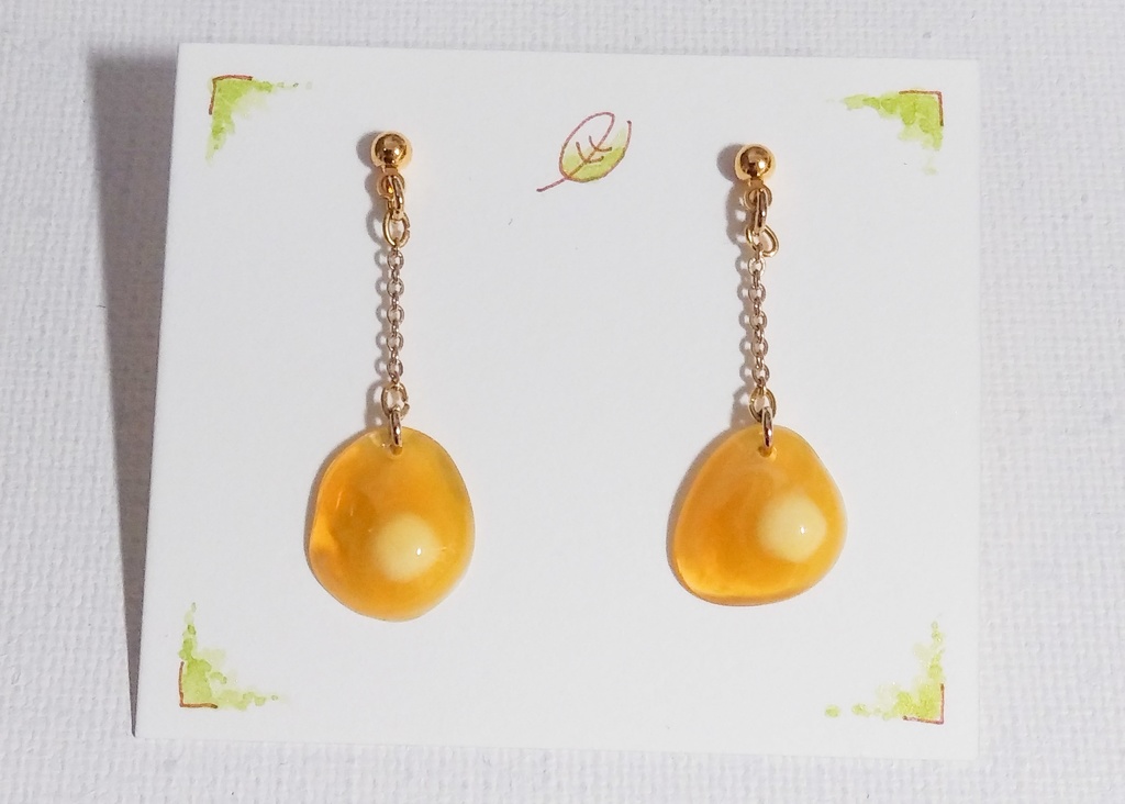 溶けたバターのピアス