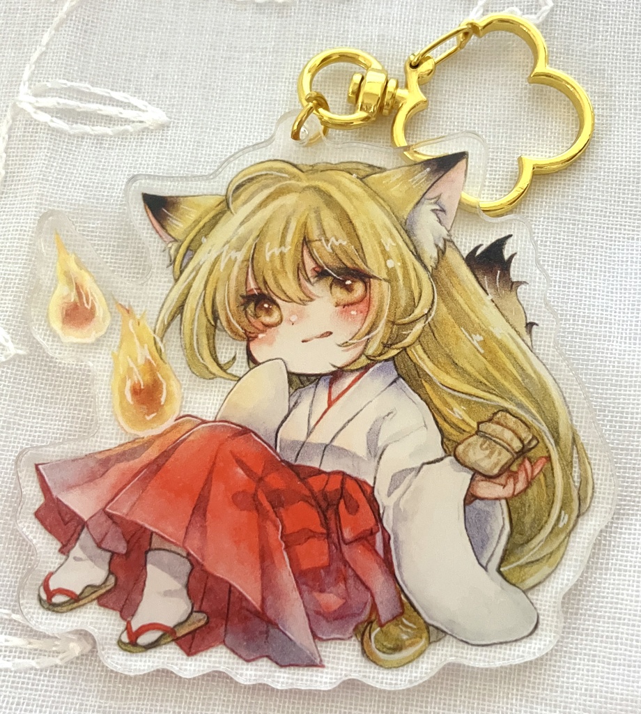 【New】狐巫女さんアクリルキーホルダー