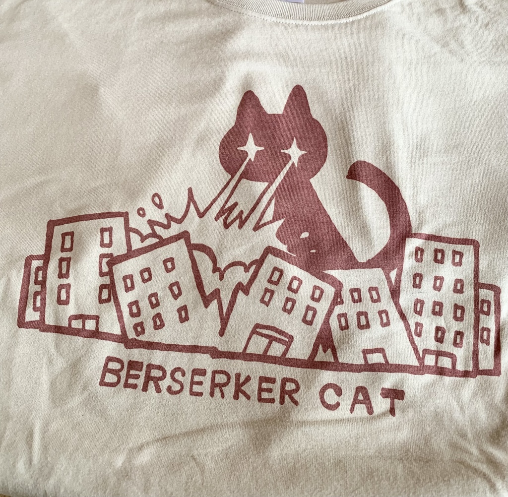 バーサーカーキャットTシャツ