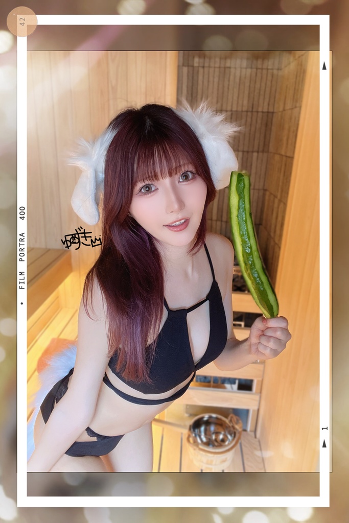 残り1‼️ブロマイド3枚セット(ケモみみ彼女と。vol3 いぬ)