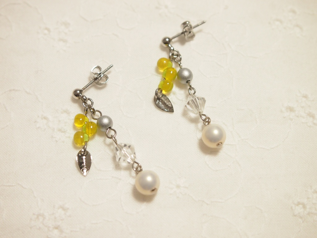 ひめさね「ひそひそ話」ピアス