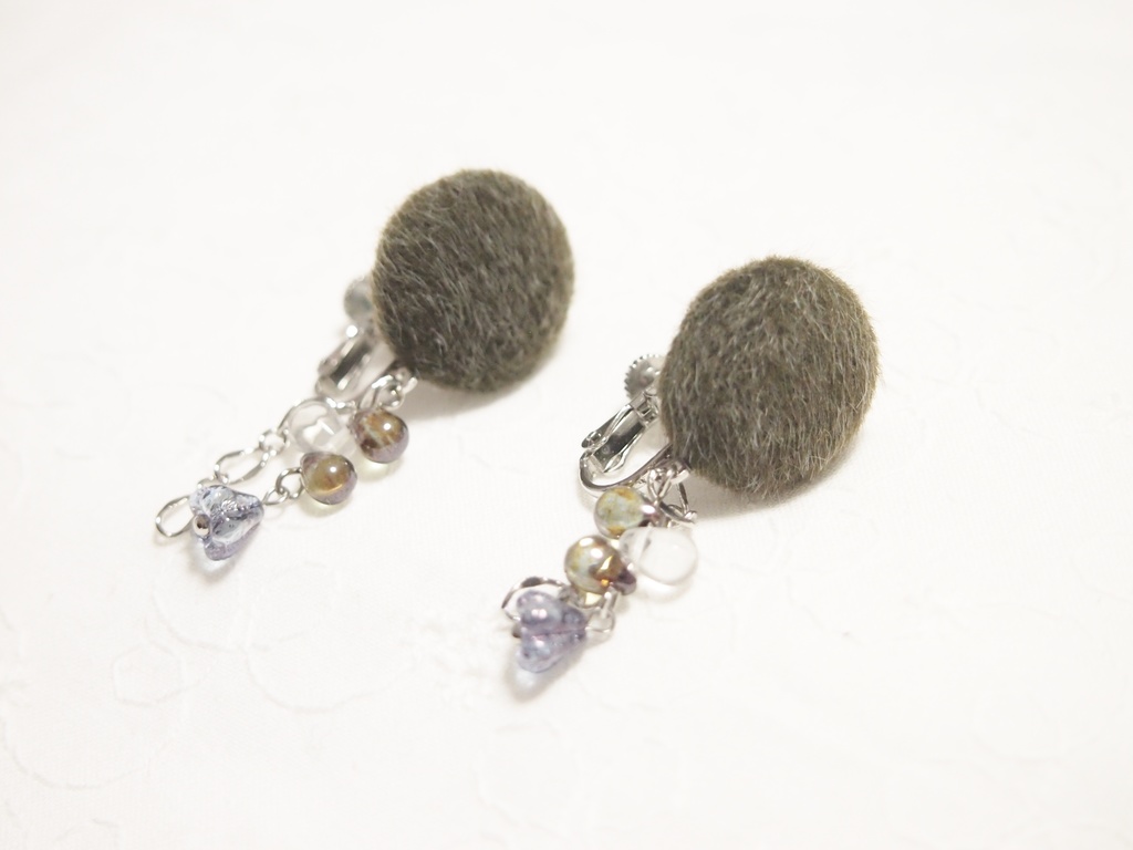 ひめさね「冬枯れ」イヤリング