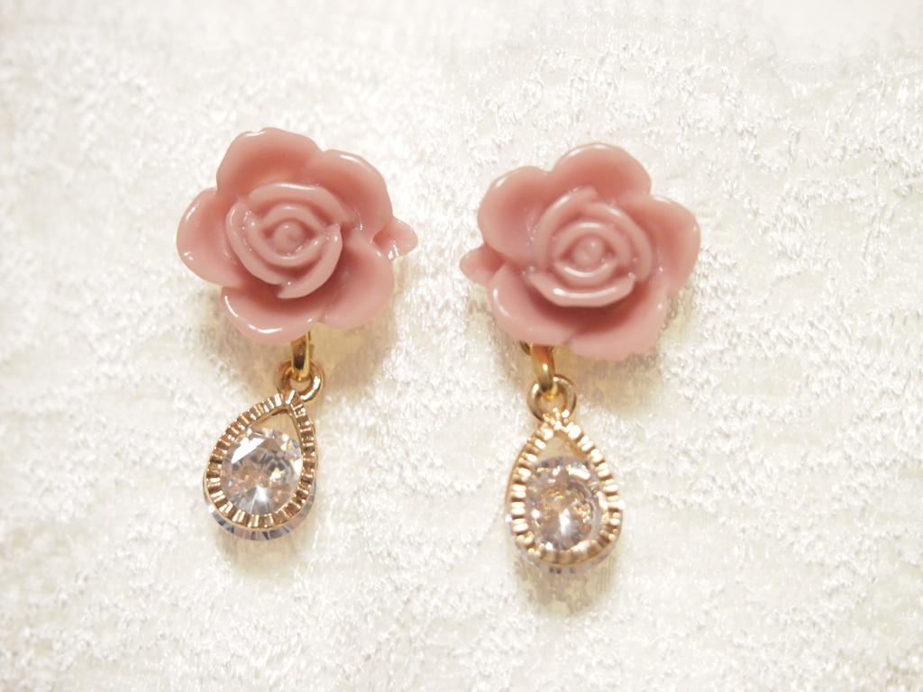 ひめさね「オールドローズ」ピアス