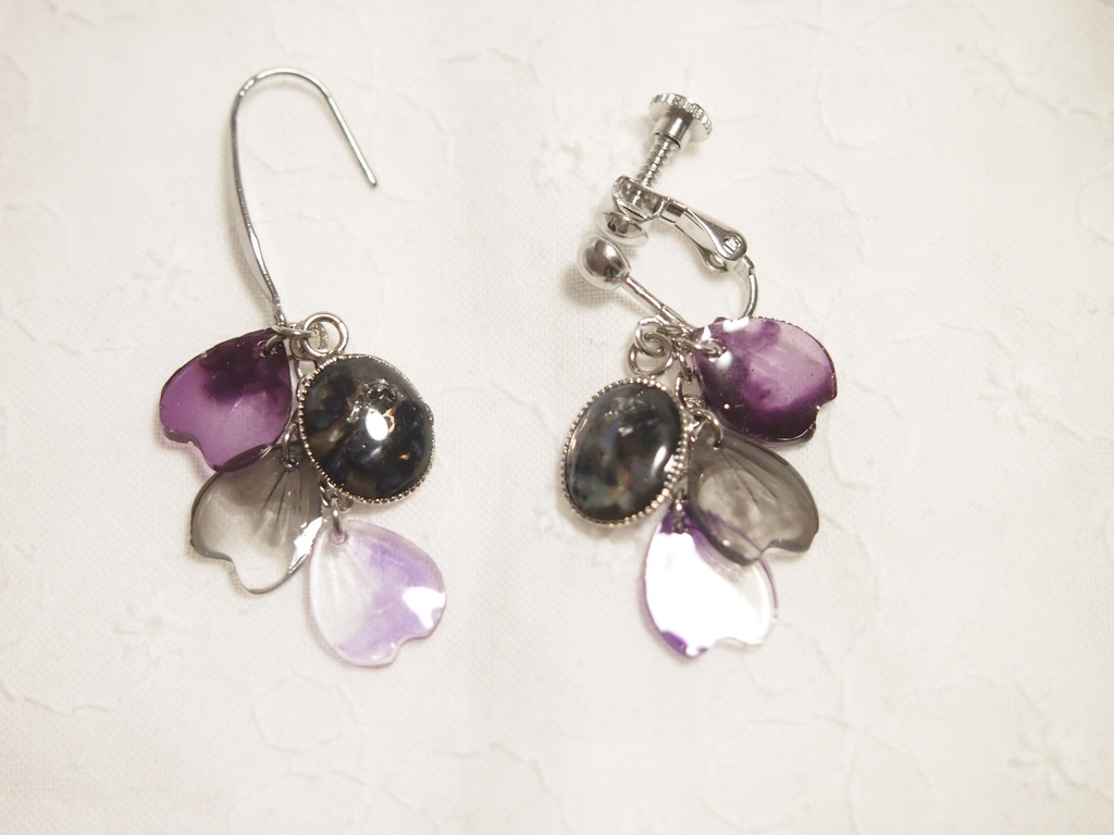 月下美人　ピアス＆イヤリング