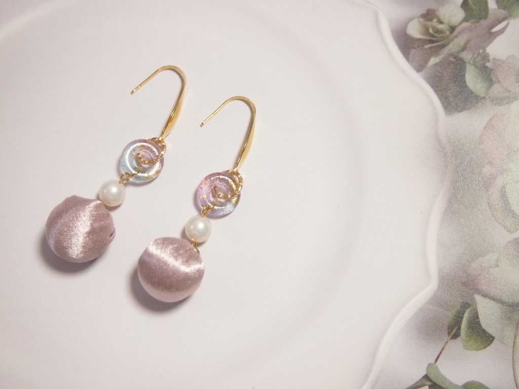 蓮　ピアス＆イヤリング