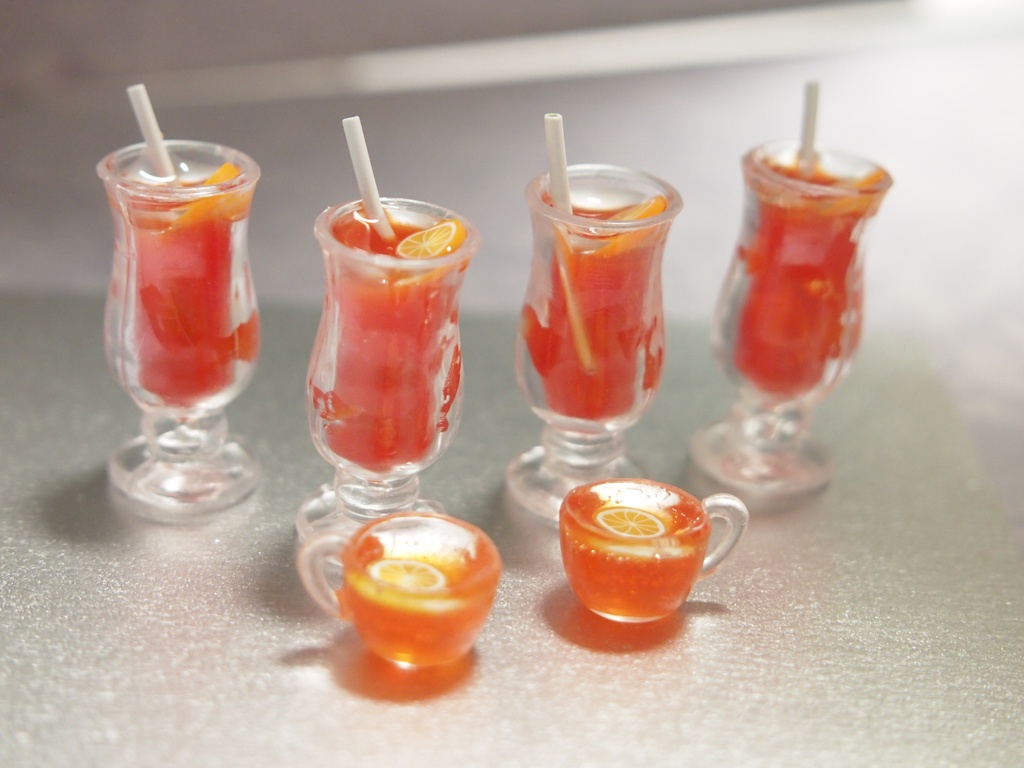 オレンジジュースとレモンティー