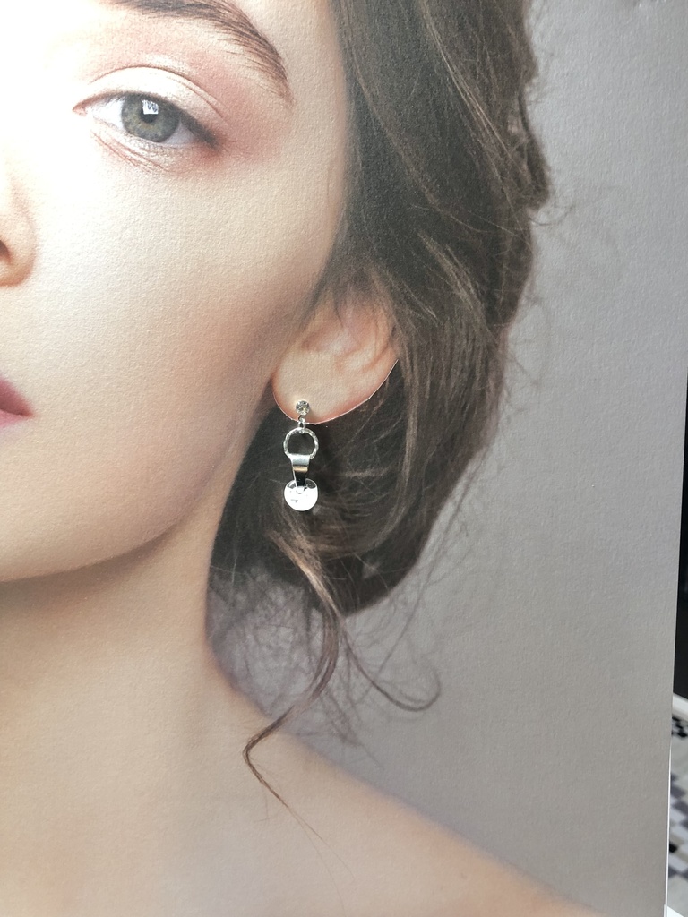 春霜 ピアス&イヤリング