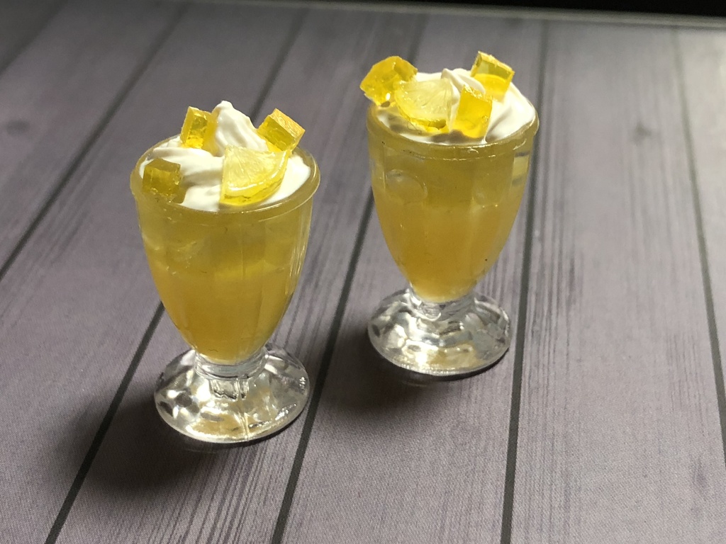 パフェカクテル パイン&いちご