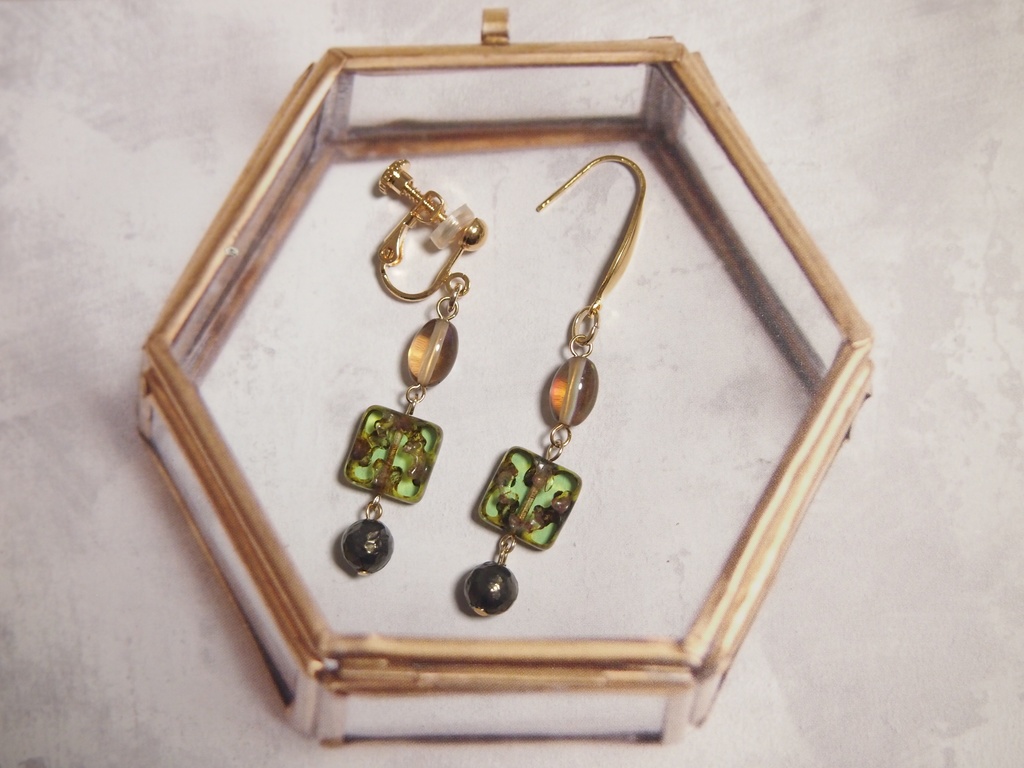 Felsen   ピアス＆イヤリング