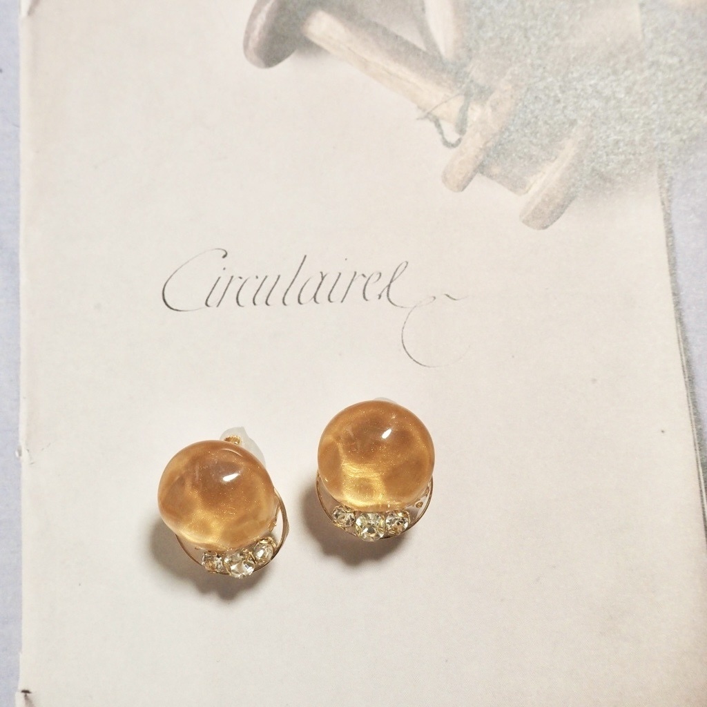 黄金色　イヤリング