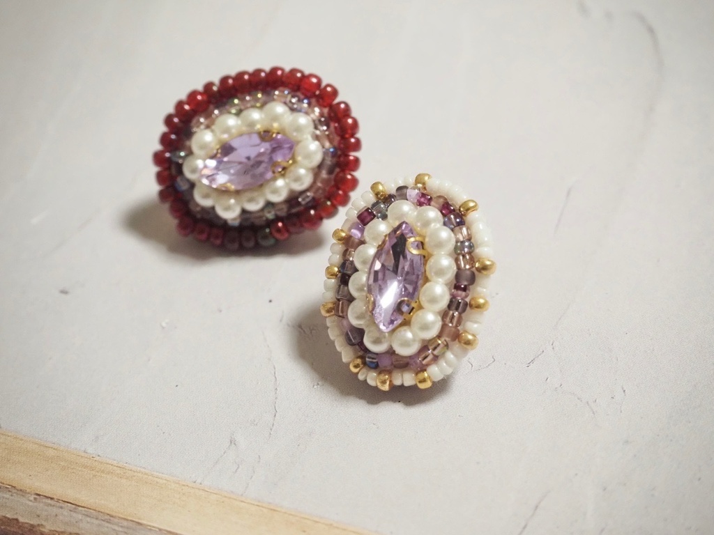 さねみ姫　赤イヤリング・白ピアス　