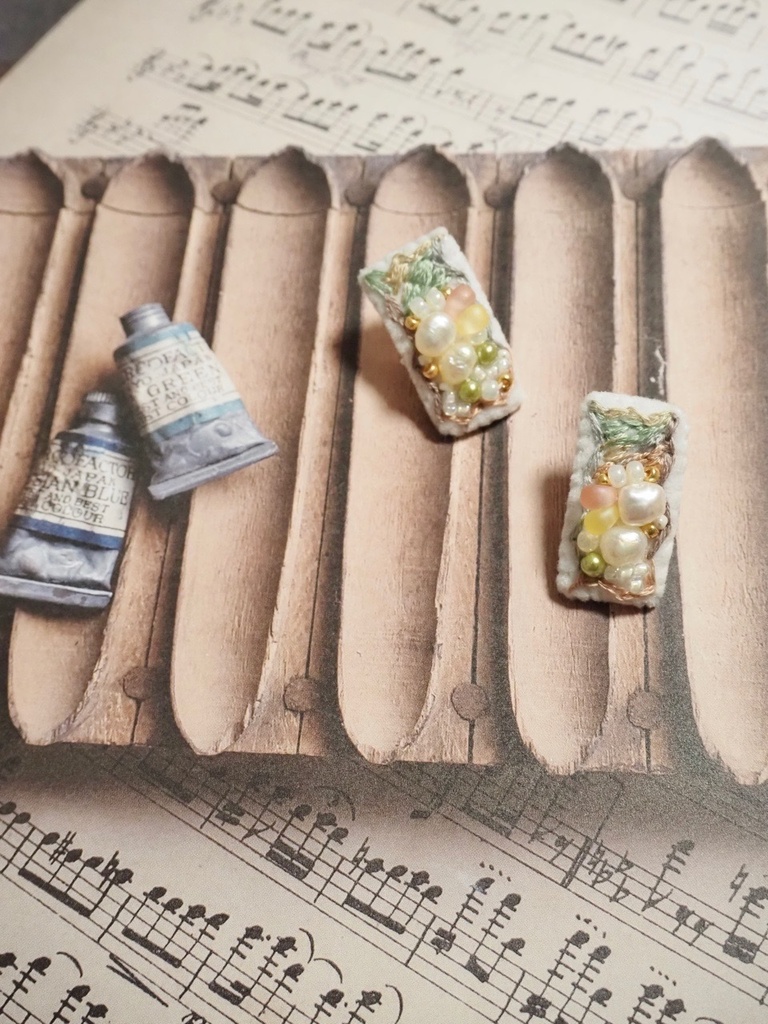 吹き寄せ　ピアス