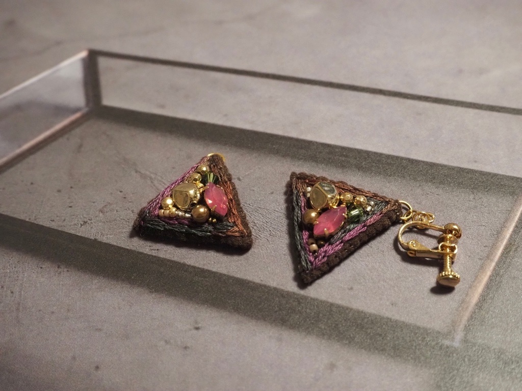 烏夜(うや) ピアス＆イヤリング