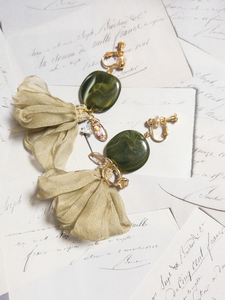 早苗月　イヤリング