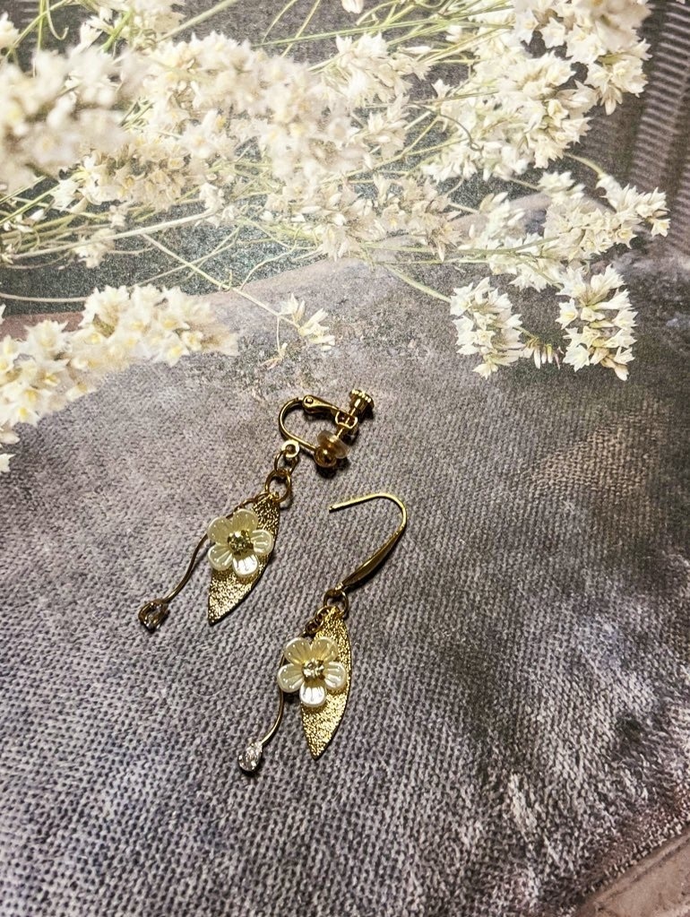風花　ピアス＆イヤリング