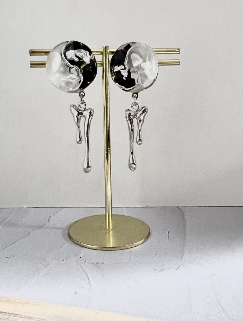 銀蛇(ぎんだ) ピアス＆イヤリング