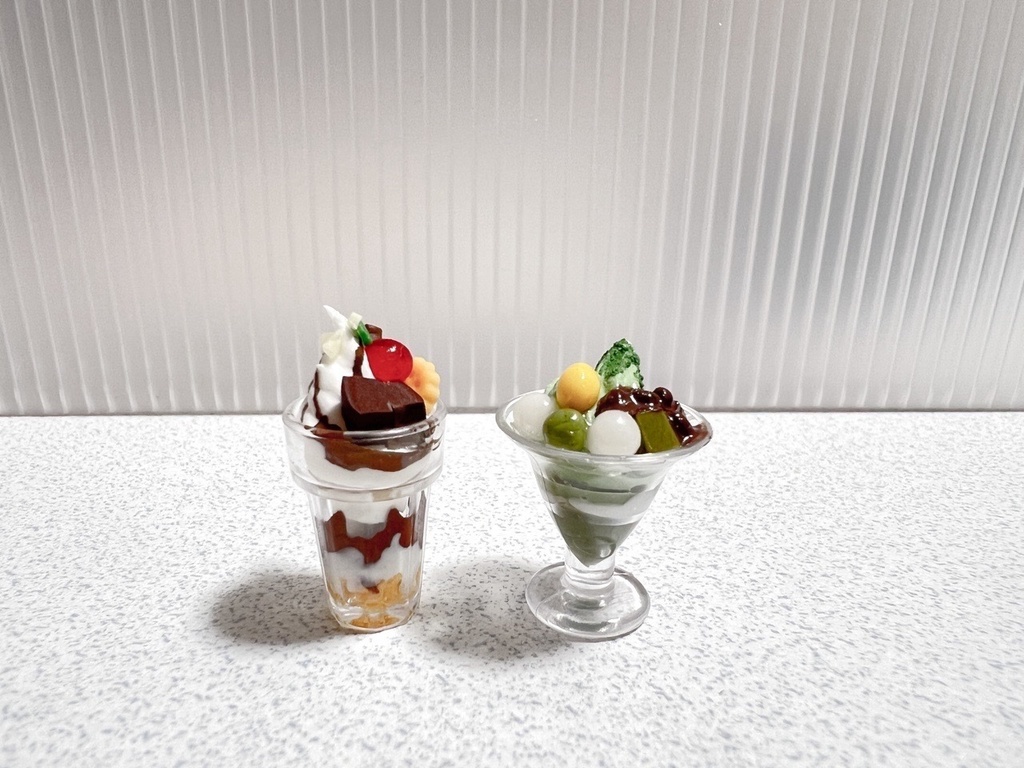 ガトーショコラパフェと白玉小倉抹茶パフェ