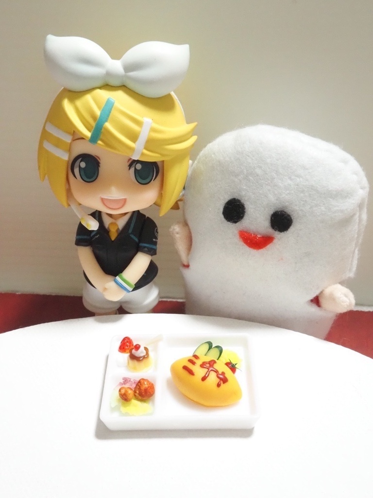 なむなむ亭のオムライス(仕上げ店員みちゃ)2種