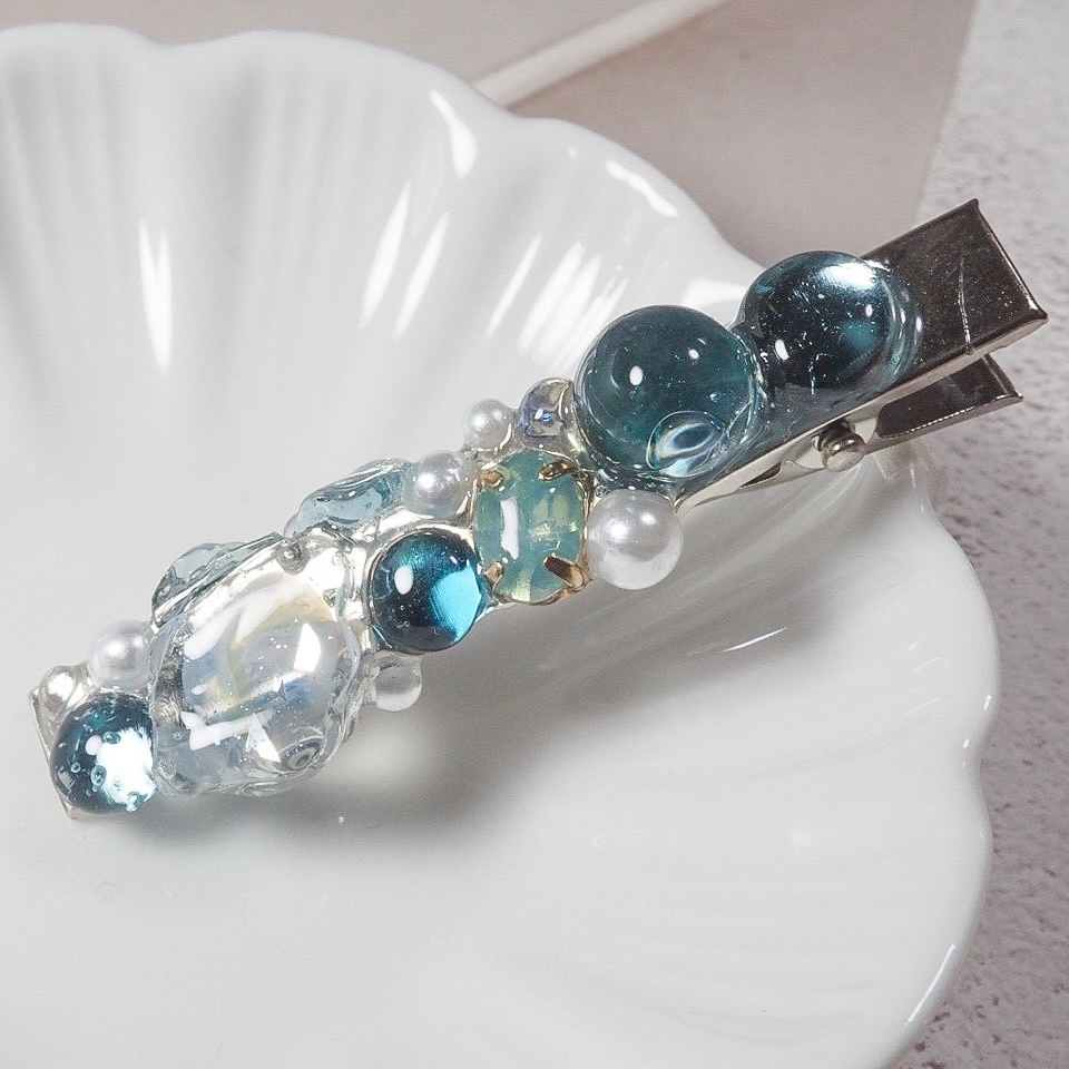 水の檻 ヘアクリップ