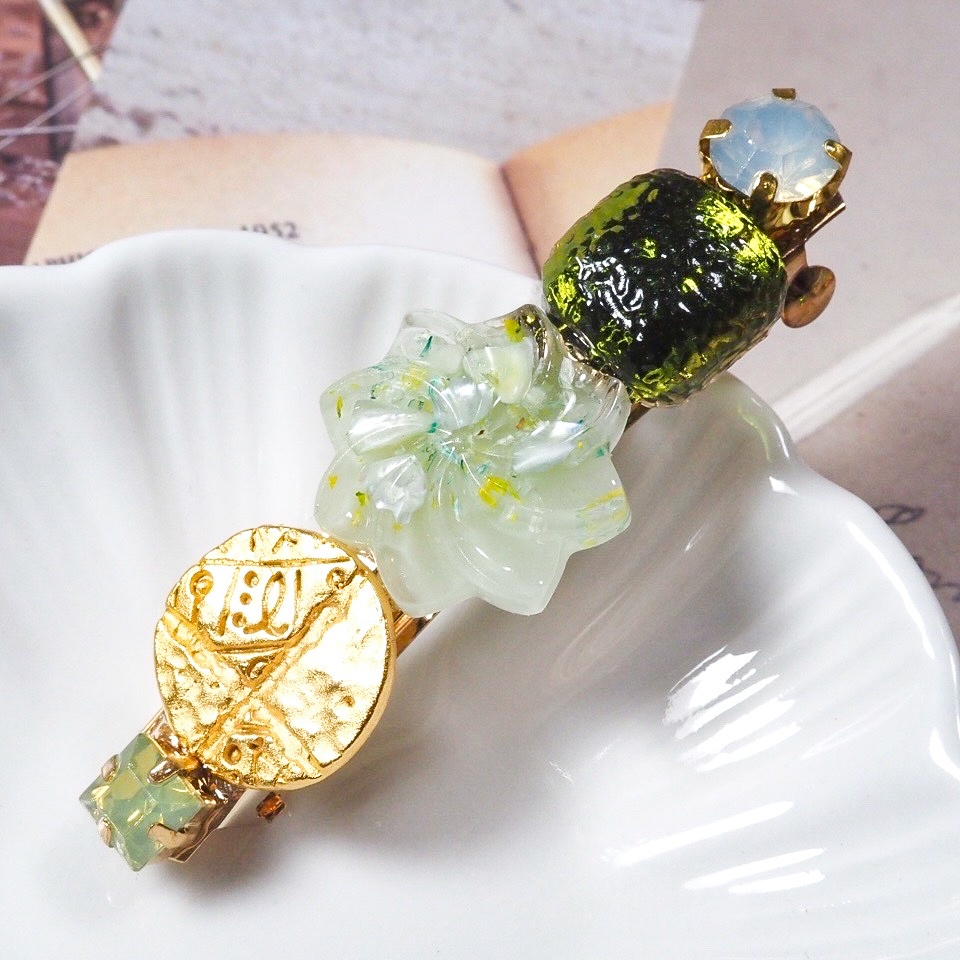 新緑の朝露 バレッタ・ヘアクリップ