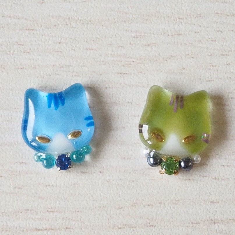 夢猫 A班 ピアス&イヤリング&ピンバッジ