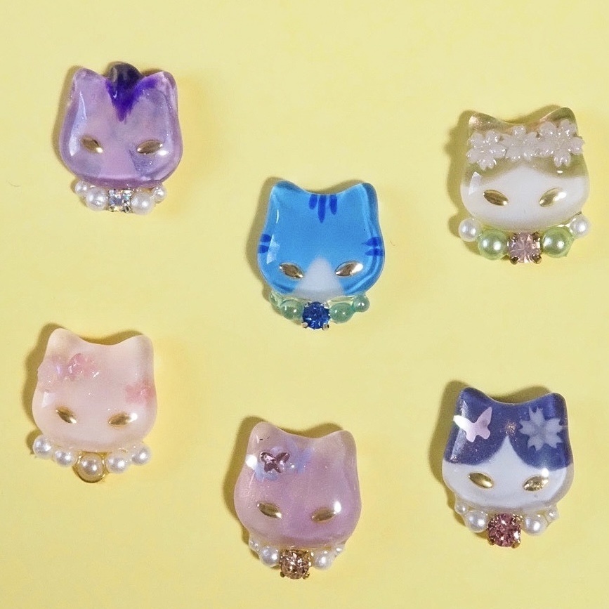 夢猫 A班 ピアス&イヤリング&ピンバッジ